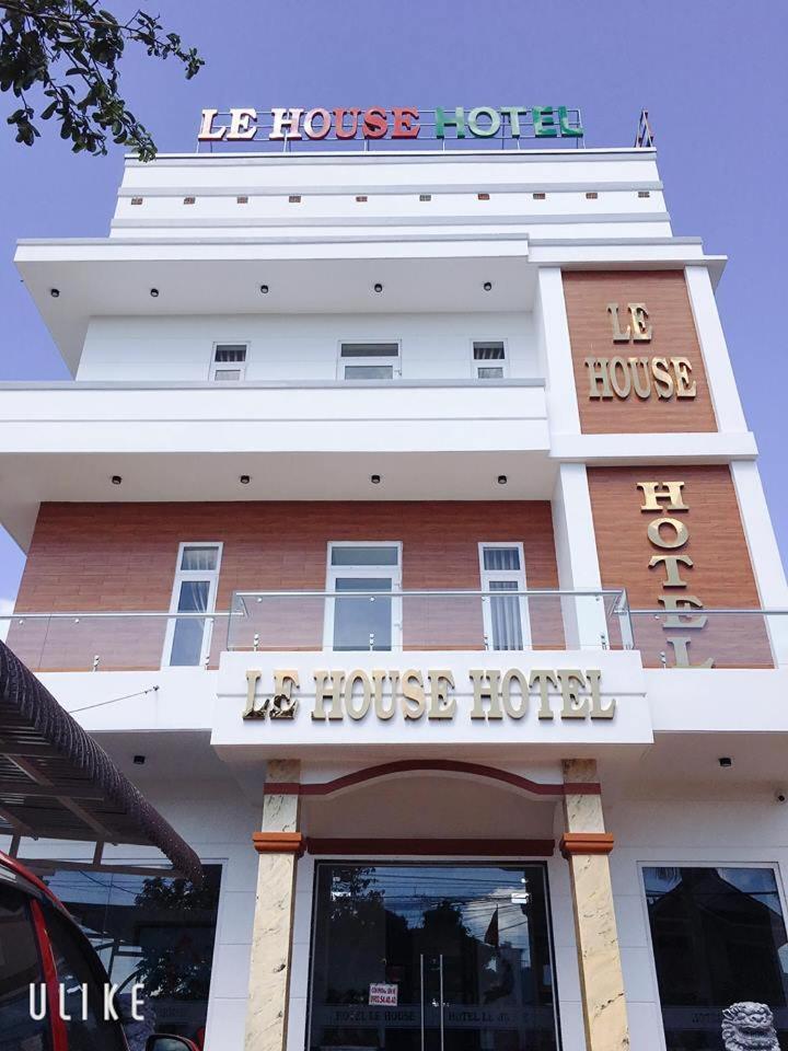 Le House Hotel Buon Ma Thuot Kültér fotó