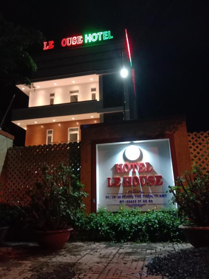 Le House Hotel Buon Ma Thuot Kültér fotó