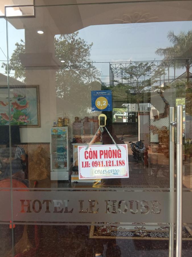 Le House Hotel Buon Ma Thuot Kültér fotó